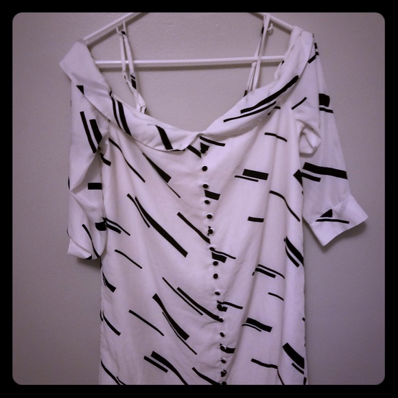 Dress - Picture 1 of 1